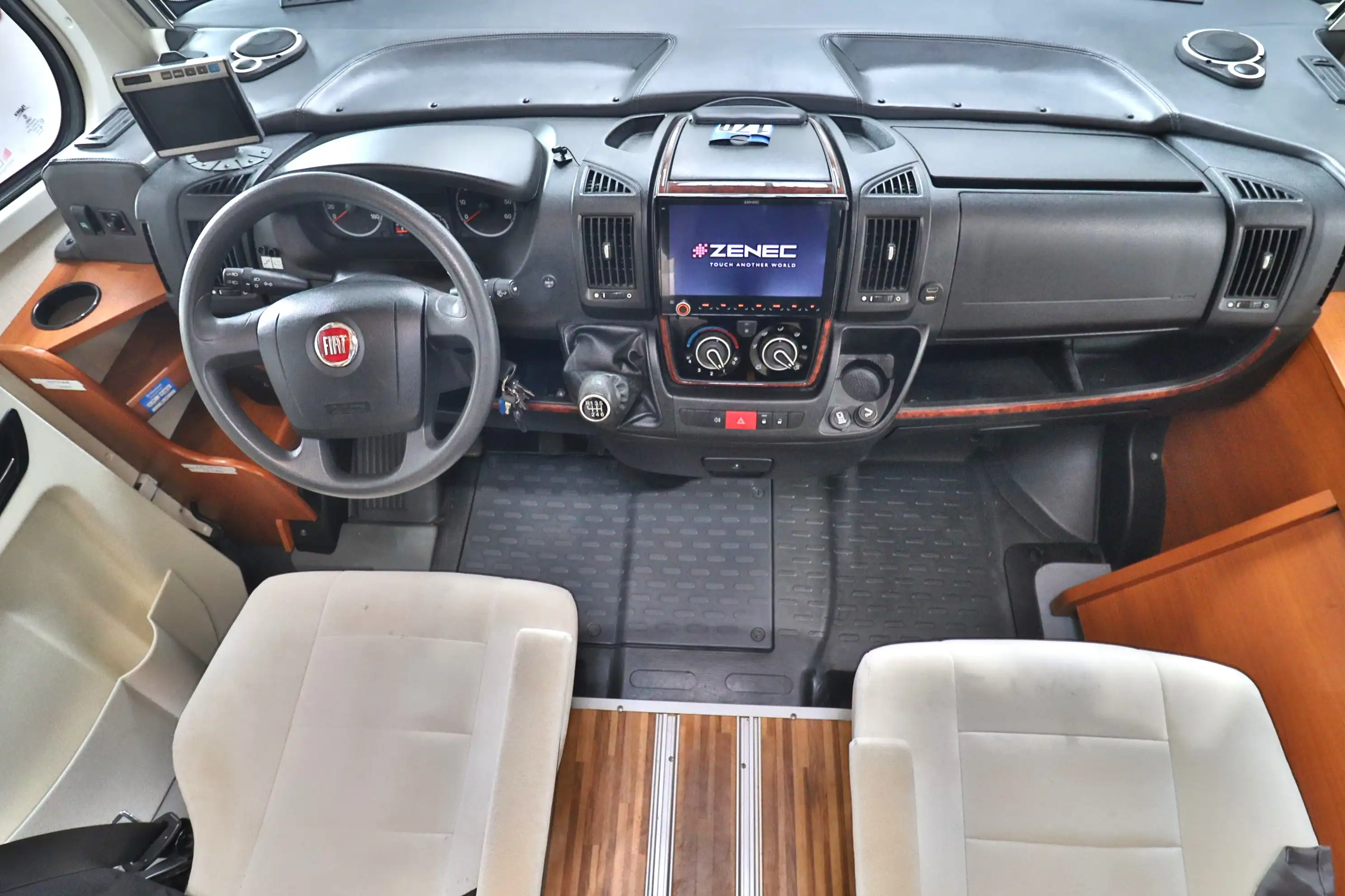 HYMER-ERIBA Future 430 T 